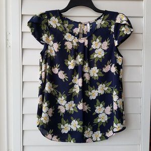 NWOT DNA Couture Floral Short Sleeve Blouse